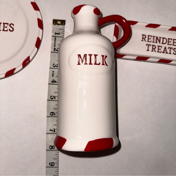 Strawberry Street 3 Piece Set Santa’s Treats - Picture 9 of 9